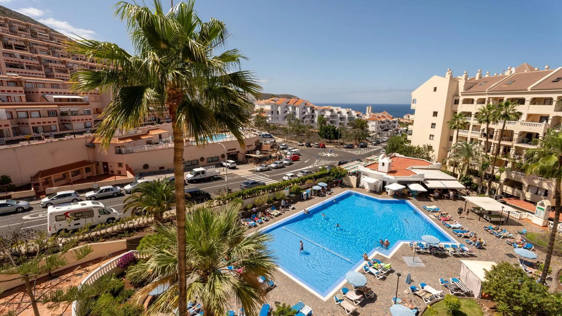 Castle Harbour Apartment With Heated Pool 로스크리스티아노스 0*,  스페인