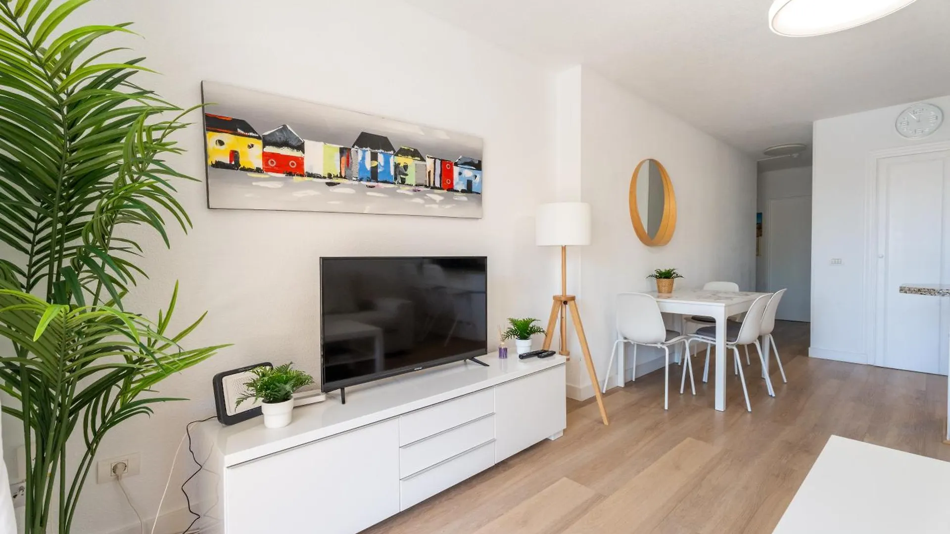 Castle Harbour Apartment With Heated Pool 로스크리스티아노스