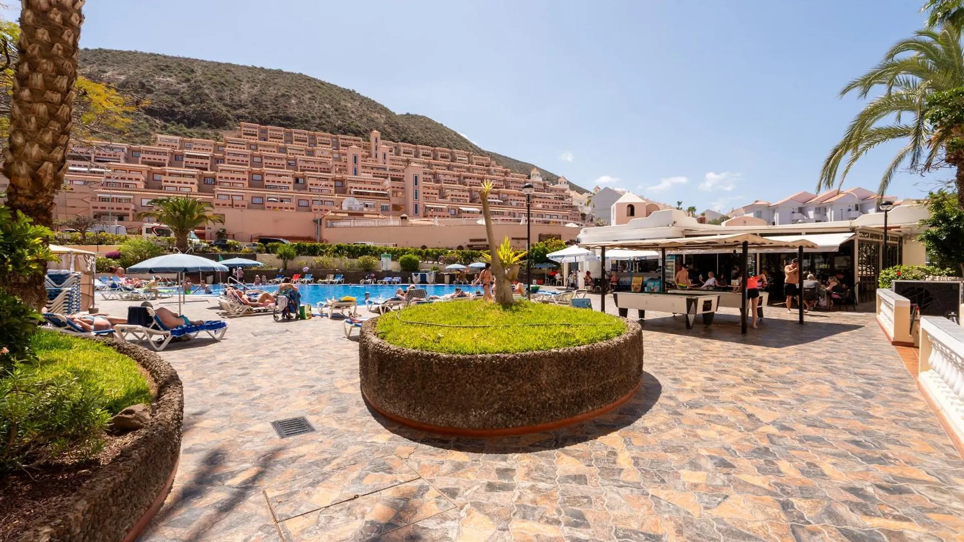 Castle Harbour Apartment With Heated Pool 로스크리스티아노스 스페인