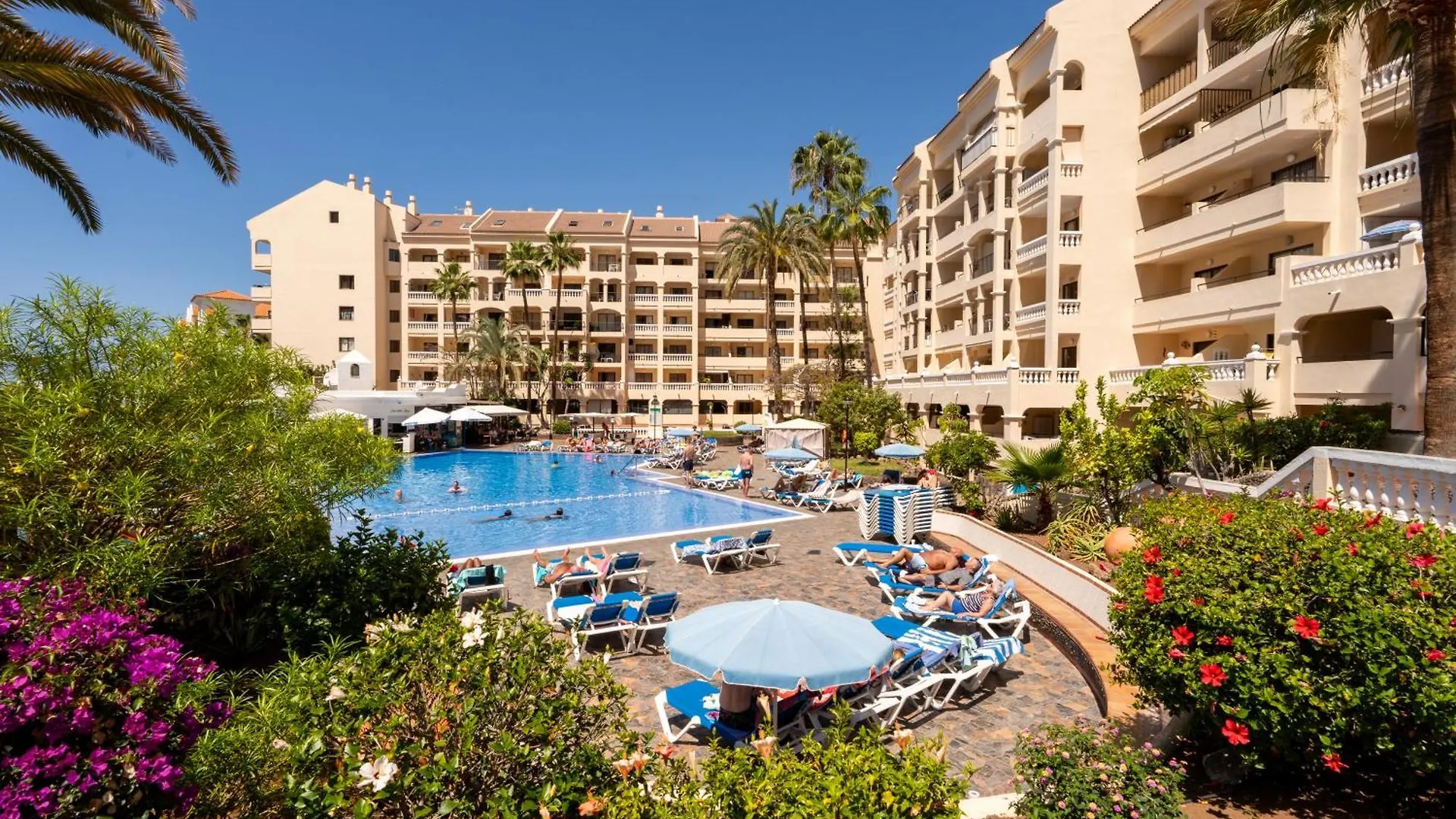Castle Harbour Apartment With Heated Pool 로스크리스티아노스